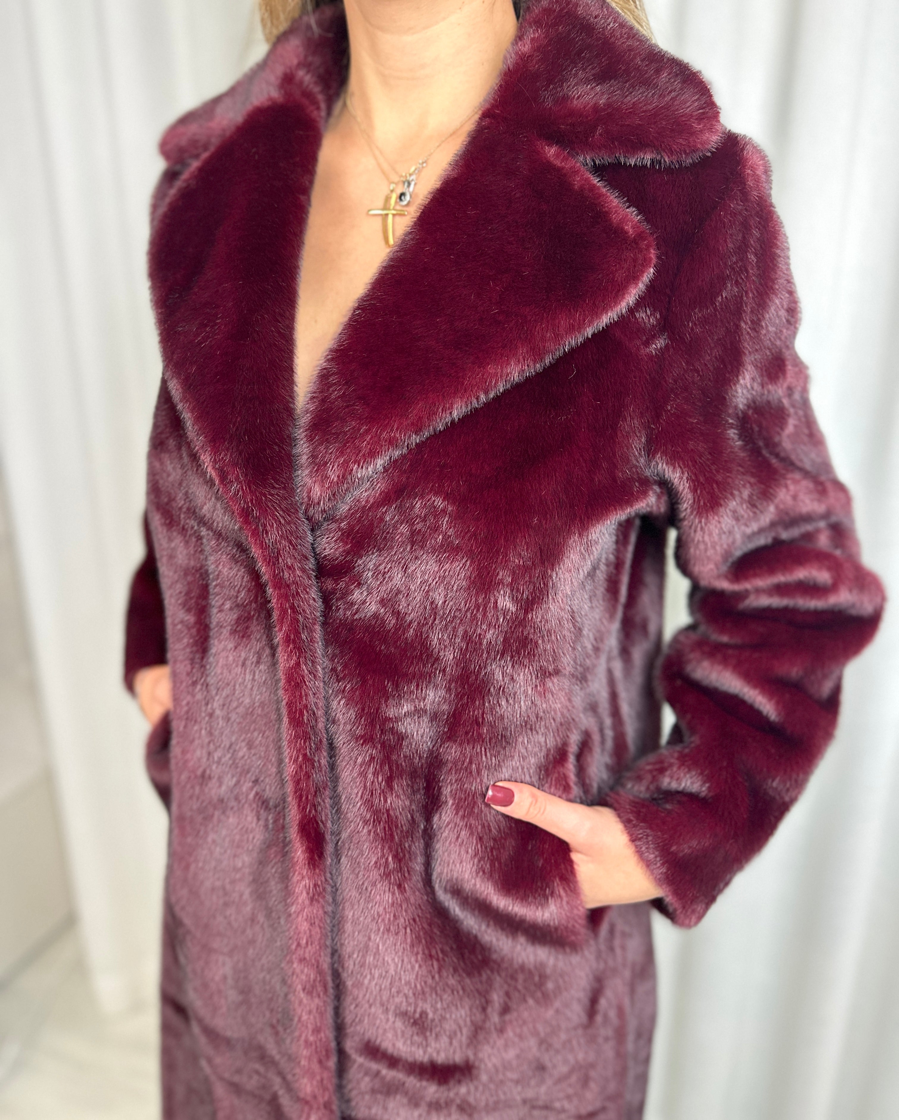 Cappotto Velvet Rose in ecopelliccia – Bordeaux/ Marrone