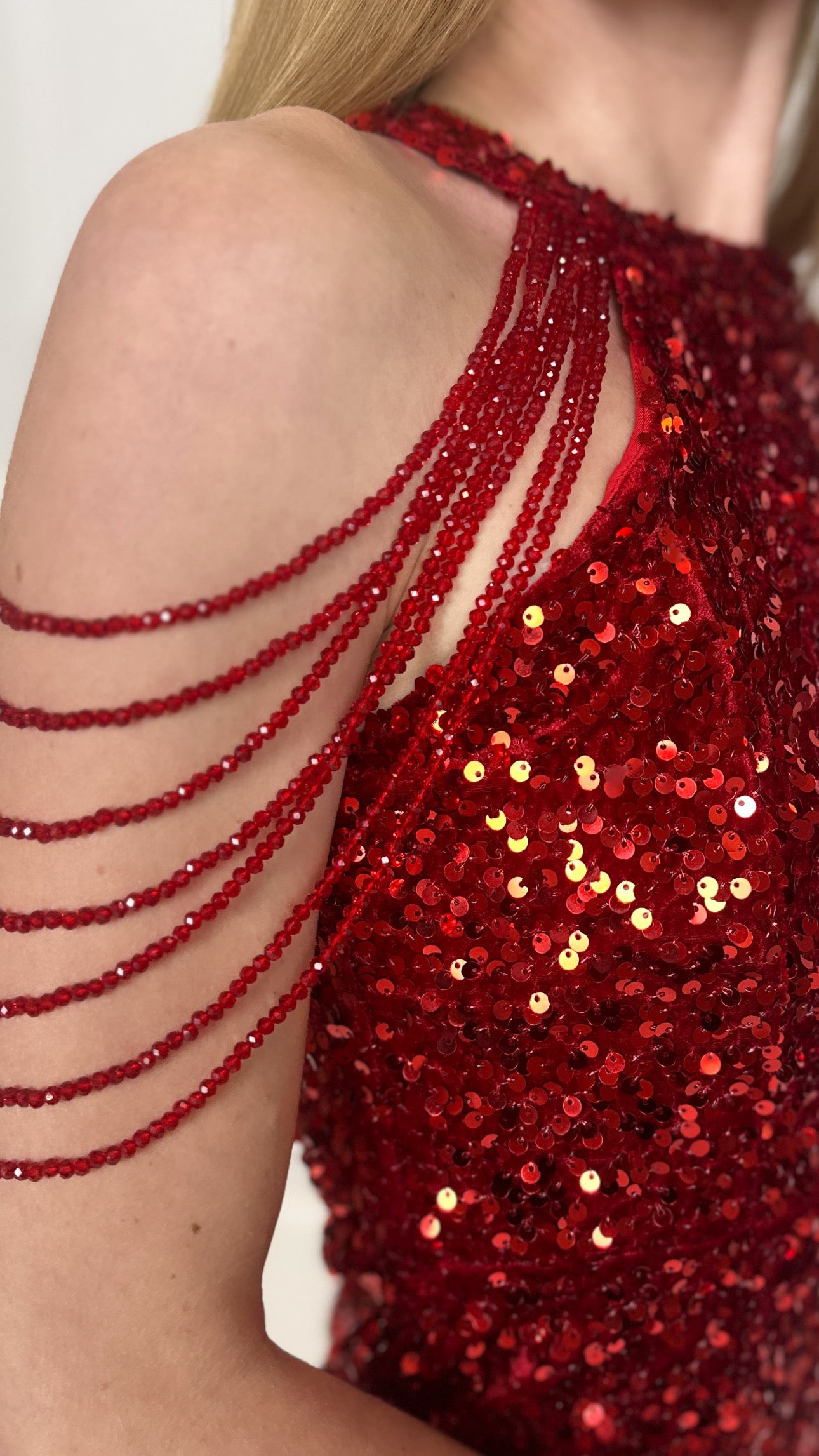 Abito.mididress.rosso.nero.paillettes.elegante.colezione.crboutique