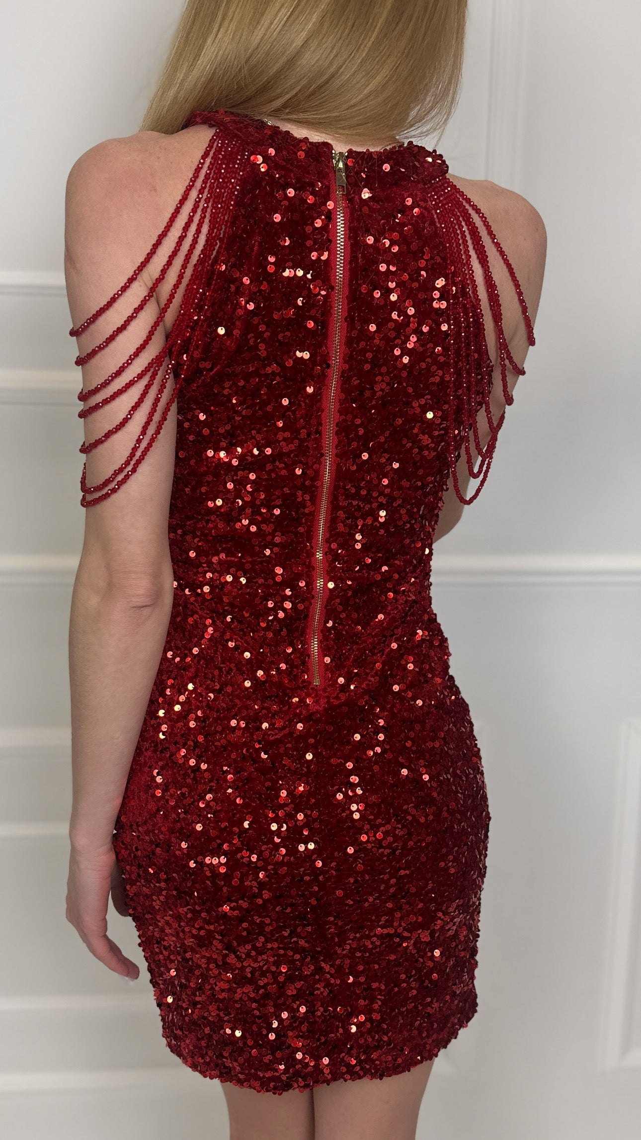 Abito.mididress.rosso.nero.paillettes.elegante.colezione.crboutique