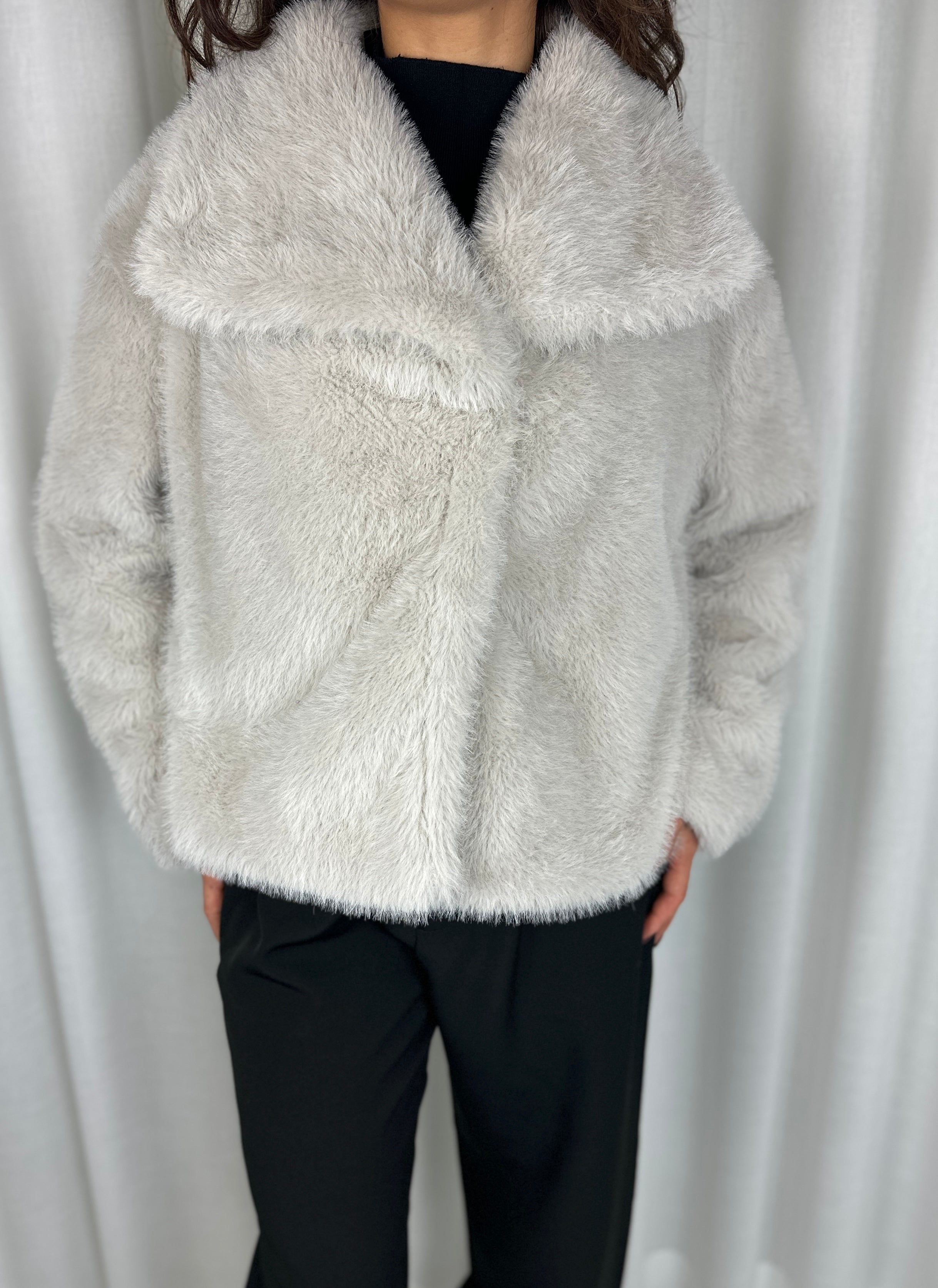 Giacca Osaka in ecopelliccia – Perla