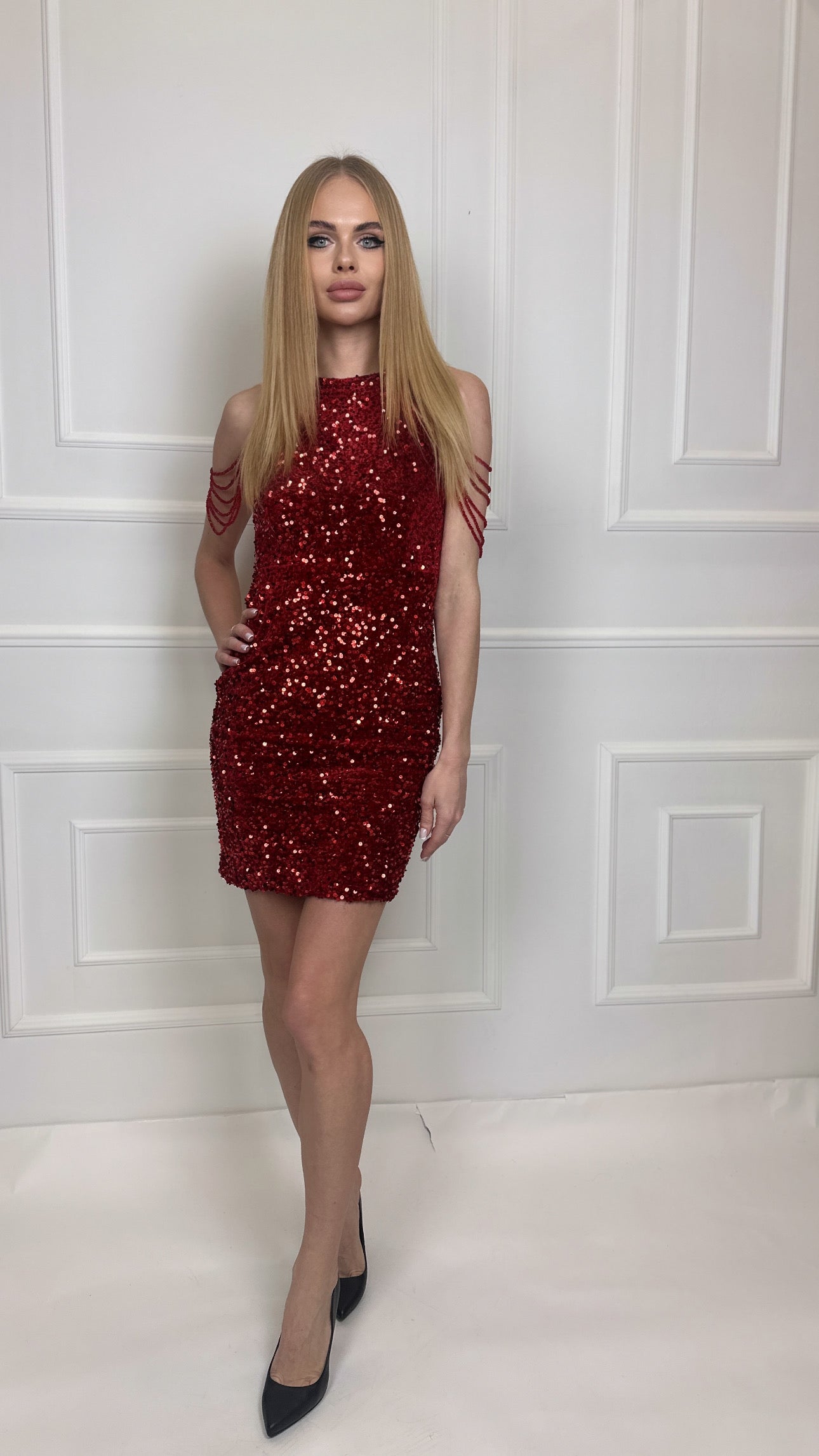 Abito.mididress.rosso.nero.paillettes.elegante.colezione.crboutique